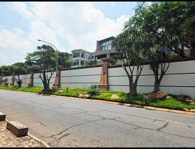 LAND FOR SALE IN BEDFORDVIEW